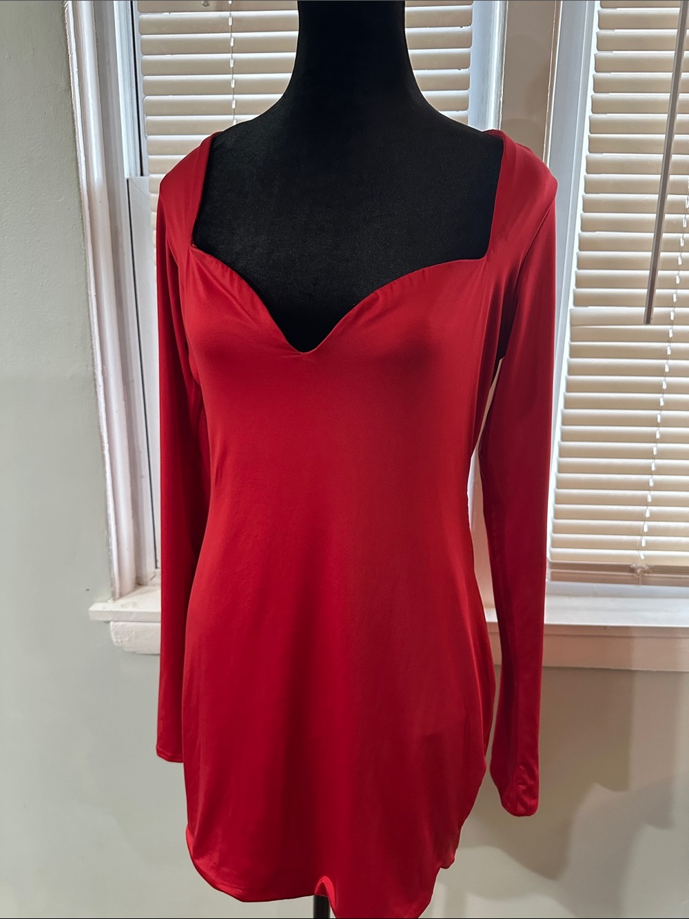 Oh Polly Red Long-Sleeve Sweetheart Mini Dress